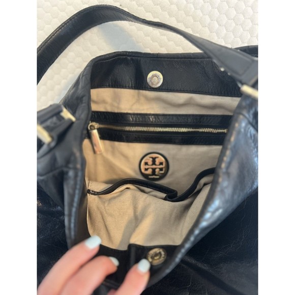 TORY BURCH Classic City Hobo Leather Shoulder Bag Slouchy Purse Brass Logo - Picture 11 of 16